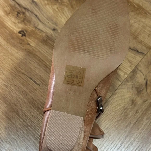 BEAST FASHION Brown Leather Western Ankle Boots with Silver Toe Caps - Picture 7 of 8